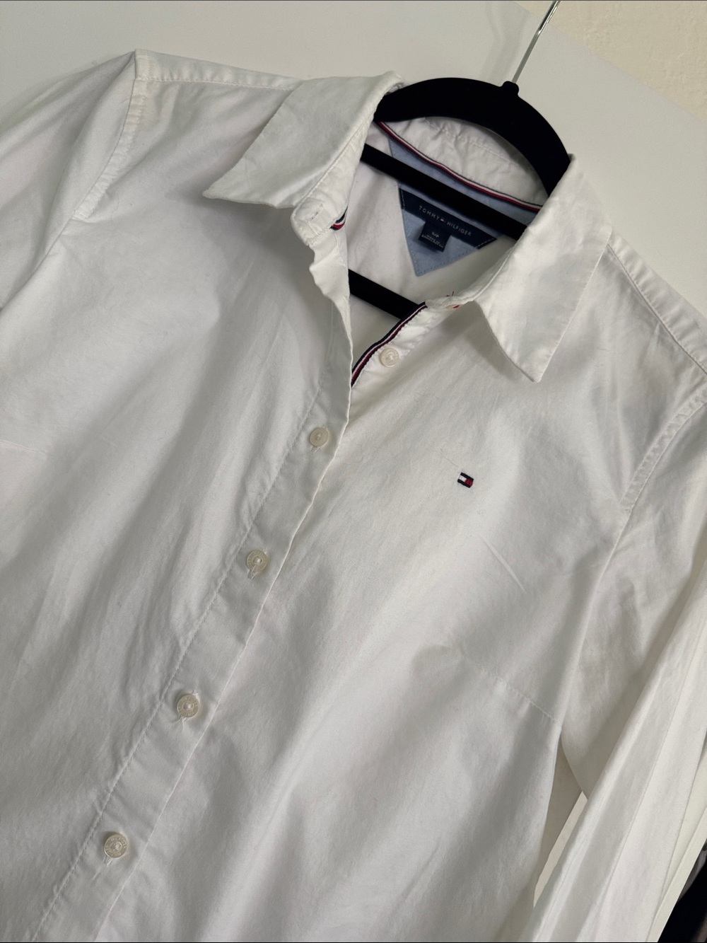 Tommy Hilfiger White Long-Sleeve Button Shirt with Logo